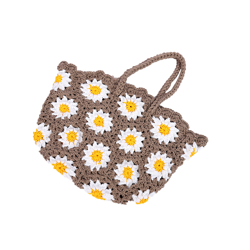 Handwoven Macramé Decorative Accessory · 5561 4