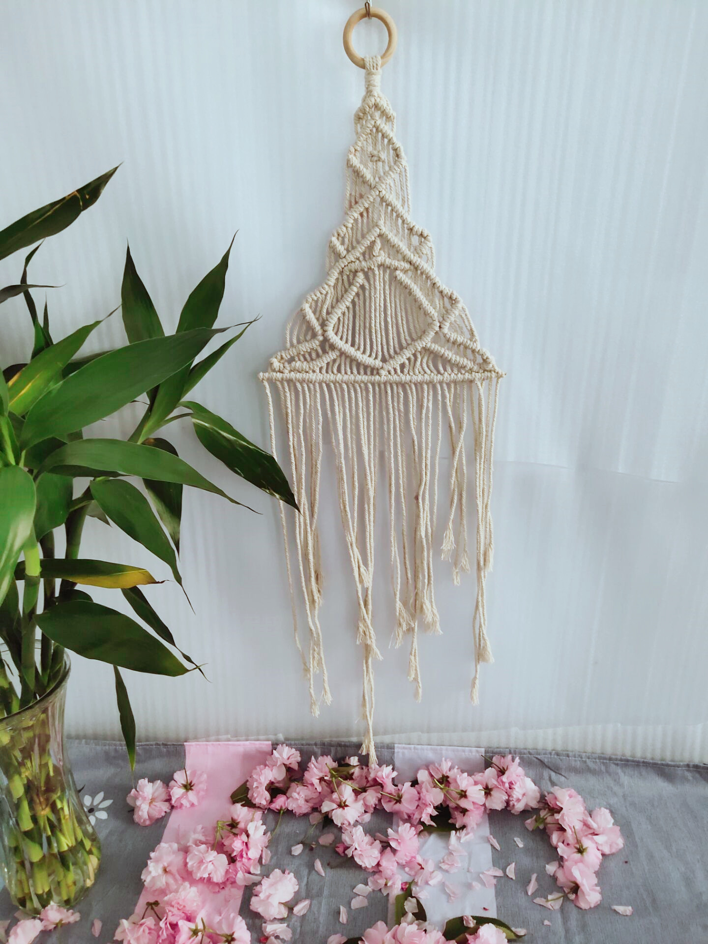 Bohemian Handwoven Macramé Wall Hanging · 8095 2